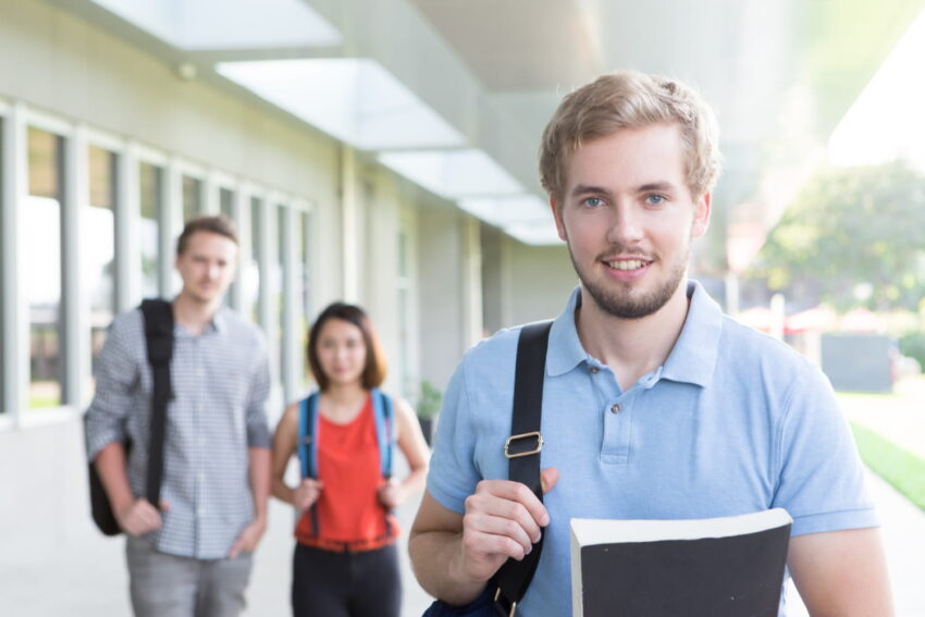 Öğrenciler İçin Kredi Veren Bankalar 2026